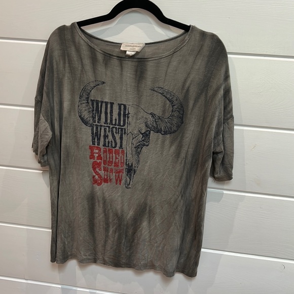 saints & hearts Tops - Saints & Hearts Large western style T-shirt women’s